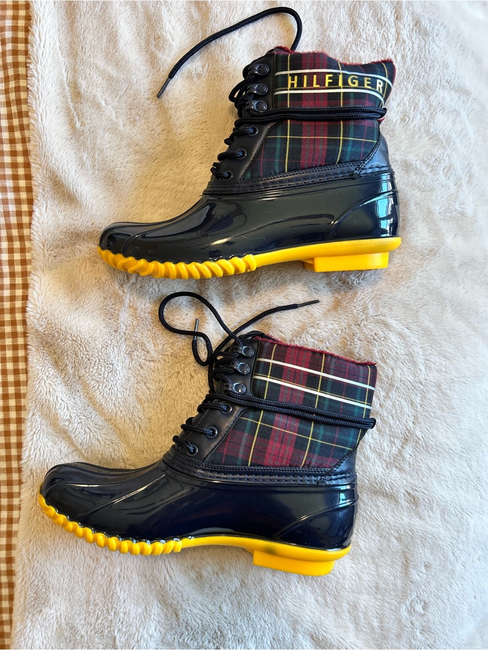 MUST GO! CLOSET CLEAN OUT! Tommy Hilfiger Rain Boots